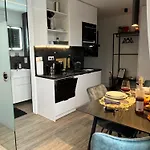 Apartment Voll Ausgestattete - Self Check-in - Küche-parkplatz - Beyond Staying