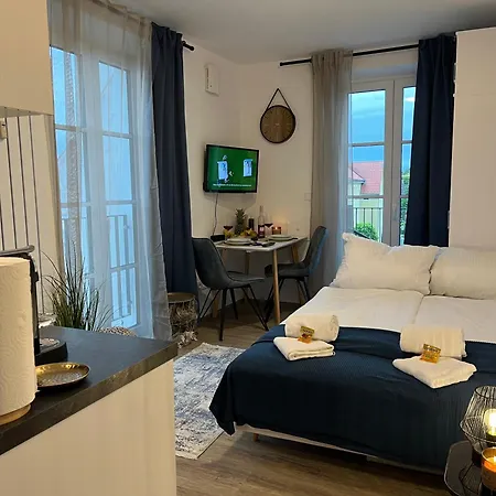 Voll Ausgestattete - Self Check-in - Küche-parkplatz - Beyond Staying Apartamento