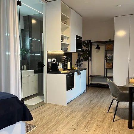 Beyond Staying Apartament Pasawa